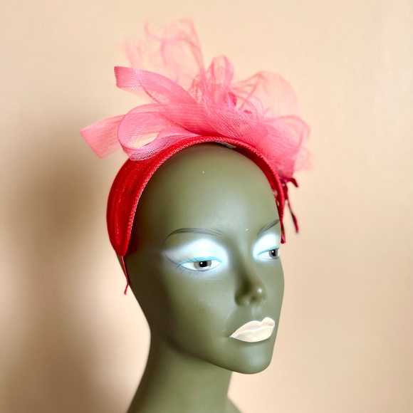 Modern-day Fascinator - Picture 6 of 7